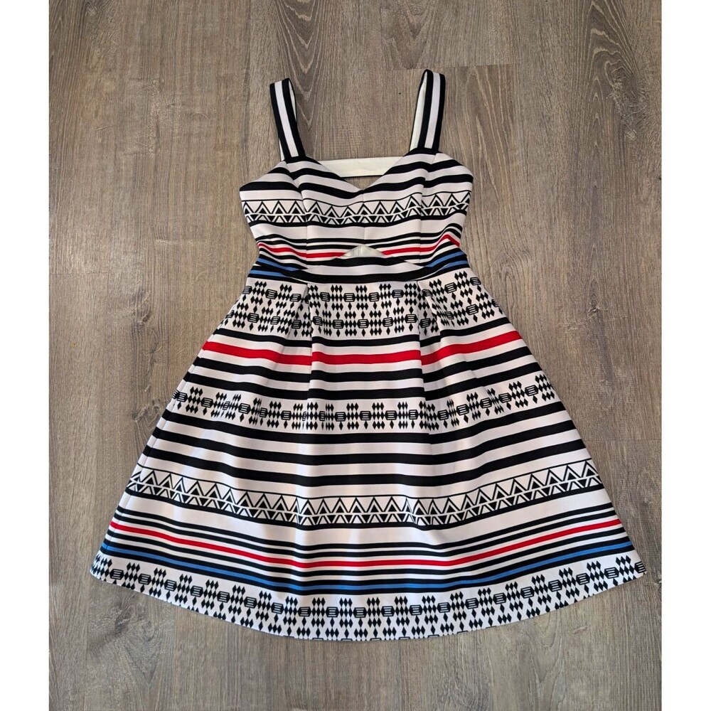 Guess Los Angeles Geometric Striped Cutout Fit & Flare Party Dress Size 2